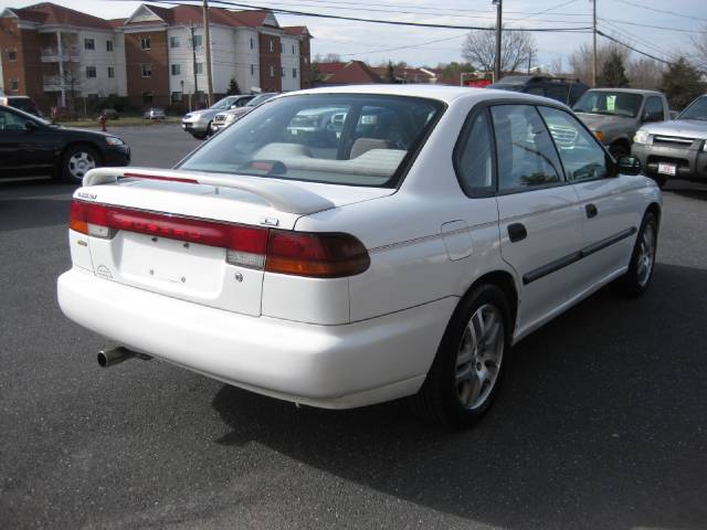 Subaru Legacy 1996 photo 2