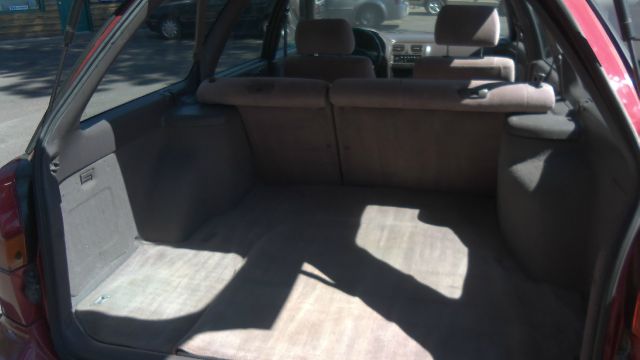 Subaru Legacy 1996 photo 4