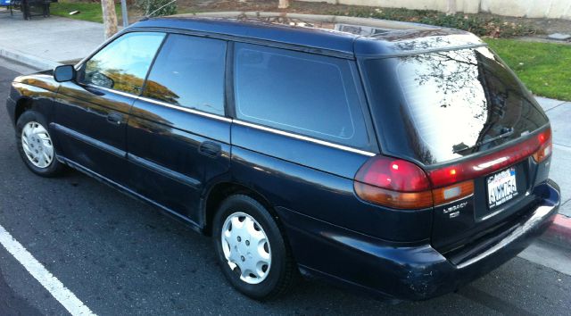 Subaru Legacy 1997 photo 1