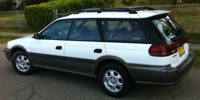 Subaru Legacy 1997 photo 3