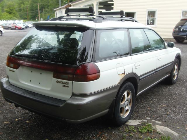 Subaru Legacy Panel LS Wagon