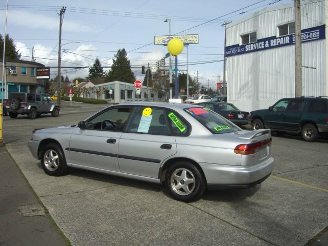 Subaru Legacy 1997 photo 1