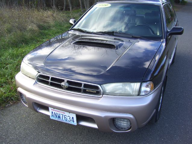 Subaru Legacy 1999 photo 1