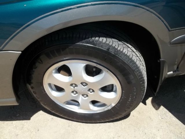 Subaru Legacy Panel LS Wagon