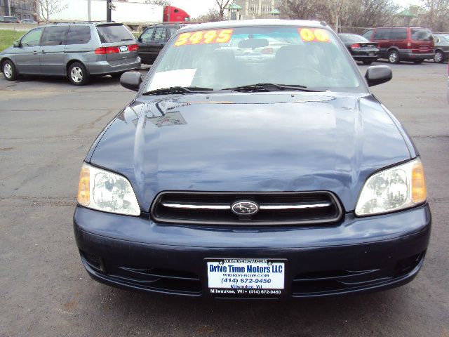 Subaru Legacy 2000 photo 3