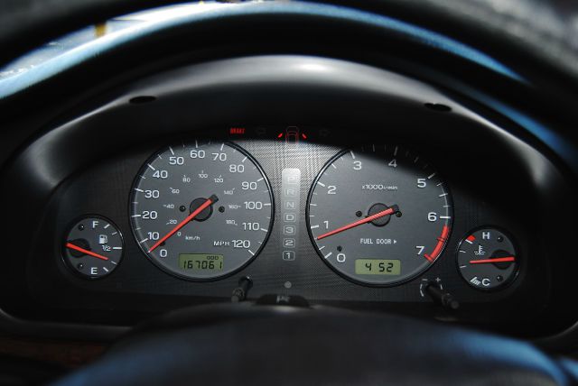 Subaru Legacy 2000 photo 10