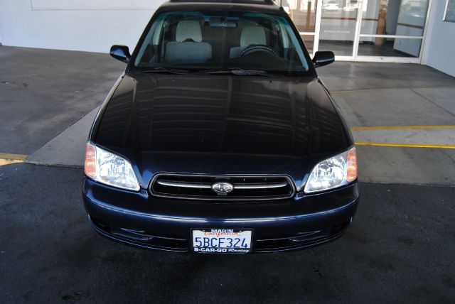 Subaru Legacy 2000 photo 2