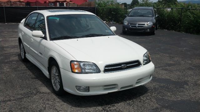Subaru Legacy 2000 photo 3
