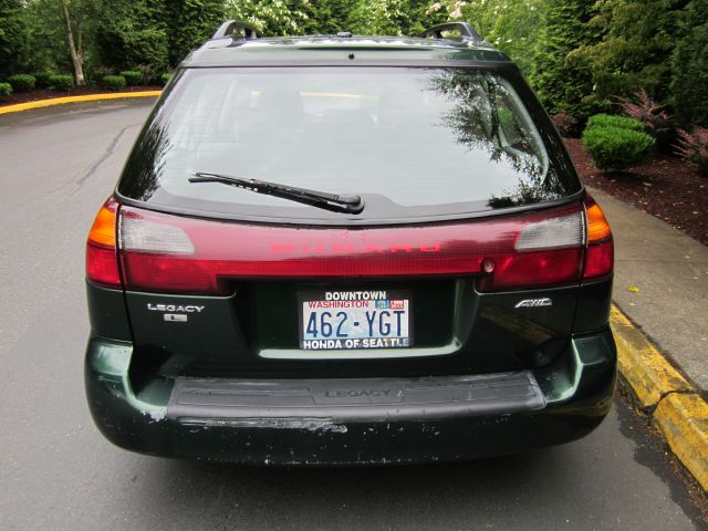 Subaru Legacy 2000 photo 4