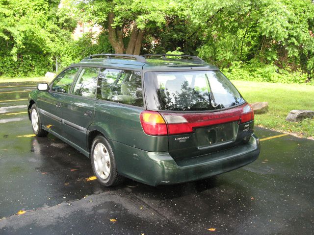 Subaru Legacy 2000 photo 13