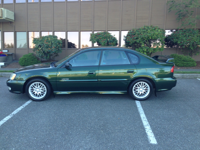 Subaru Legacy 2000 photo 4