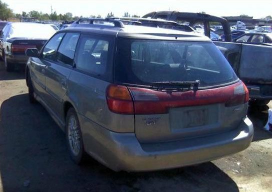 Subaru Legacy 2000 photo 2