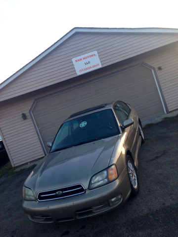 Subaru Legacy 2000 photo 1