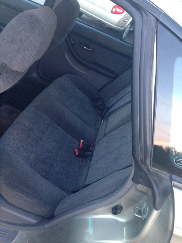 Subaru Legacy 2000 photo 3