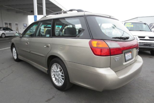 Subaru Legacy 2000 photo 4