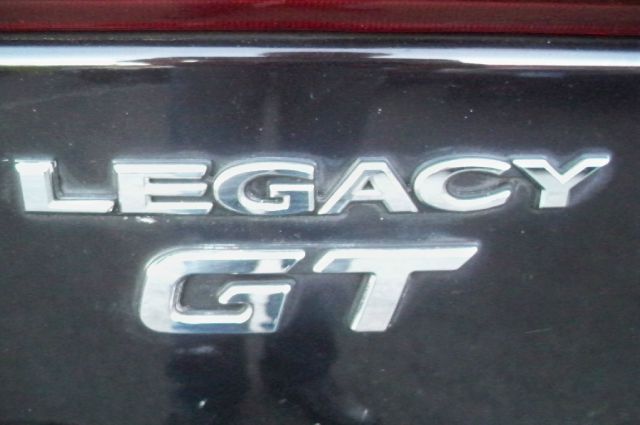 Subaru Legacy 2001 photo 0