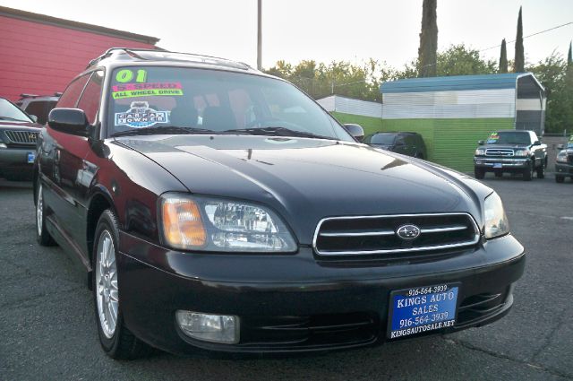 Subaru Legacy 2001 photo 1
