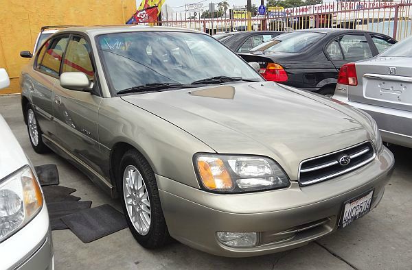 Subaru Legacy 2001 photo 3