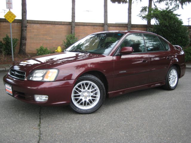 Subaru Legacy 2001 photo 1