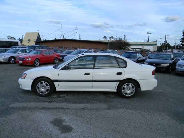 Subaru Legacy 2001 photo 3
