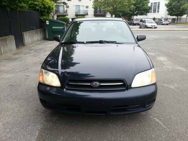 Subaru Legacy 2001 photo 1