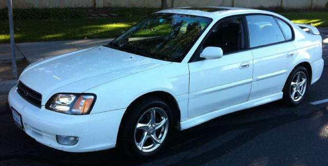 Subaru Legacy 2001 photo 3