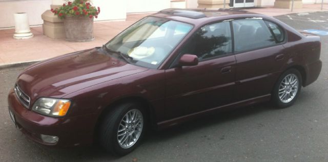 Subaru Legacy 2001 photo 2
