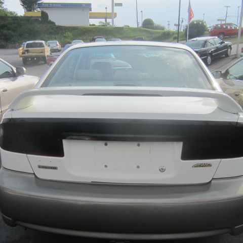 Subaru Legacy 2001 photo 1