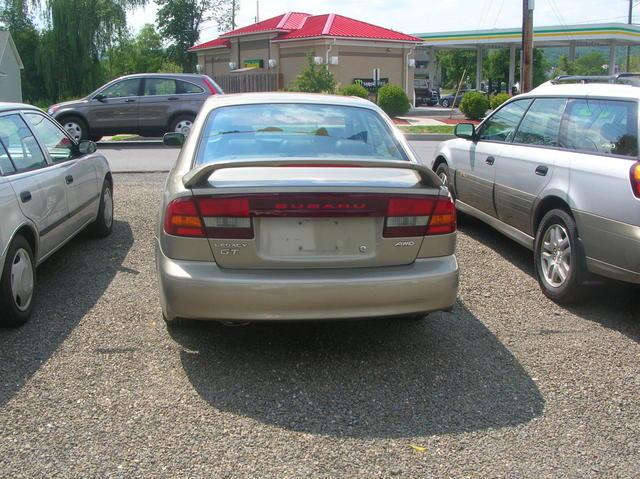 Subaru Legacy 2002 photo 5