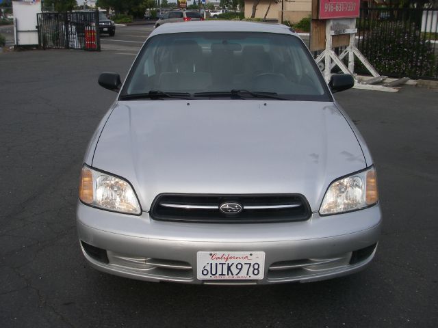 Subaru Legacy 2002 photo 2
