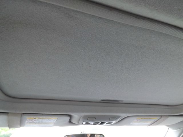 Subaru Legacy 2003 photo 1