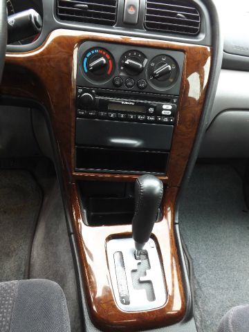 Subaru Legacy 2003 photo 13
