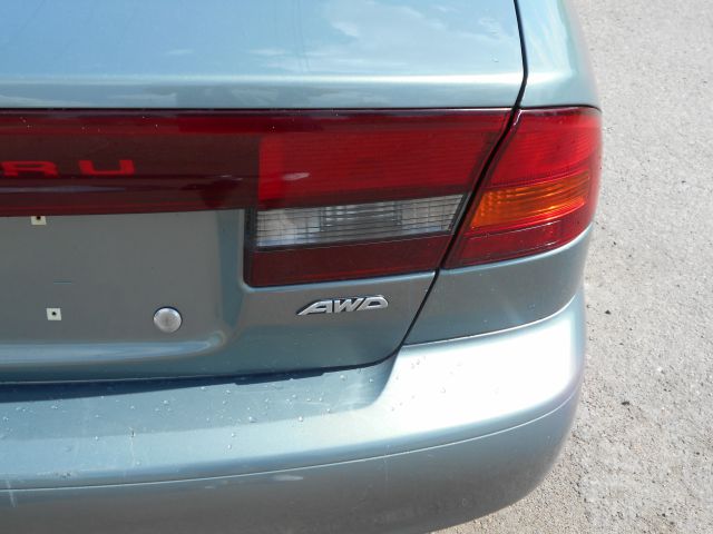 Subaru Legacy 2003 photo 2