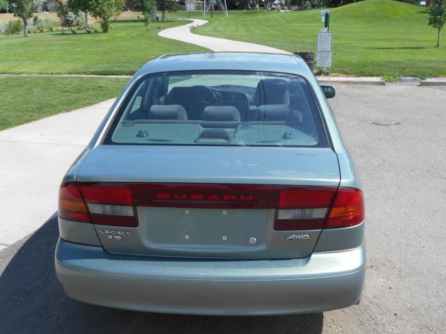 Subaru Legacy 2003 photo 4
