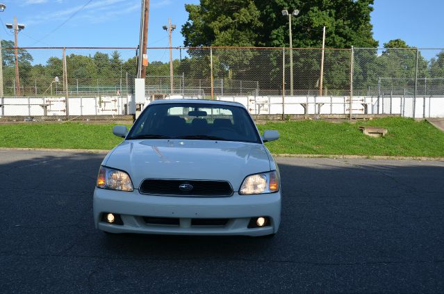Subaru Legacy 2003 photo 1