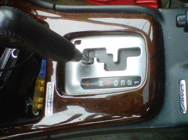 Subaru Legacy 2003 photo 2