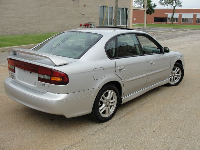 Subaru Legacy 2003 photo 0