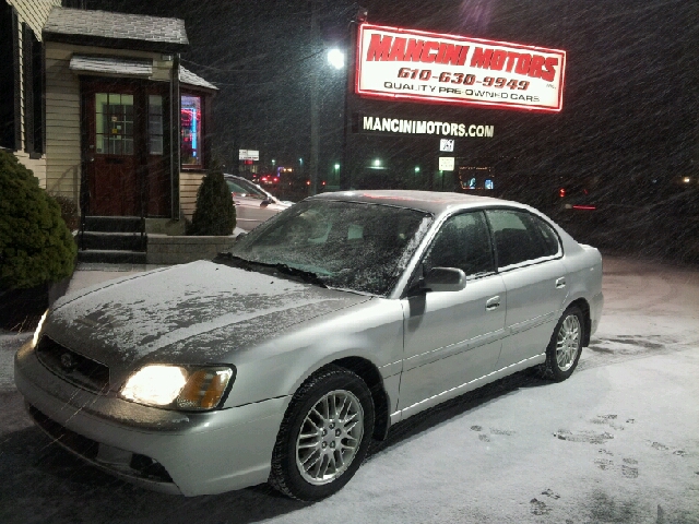 Subaru Legacy 2003 photo 1