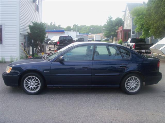 Subaru Legacy 2004 photo 2