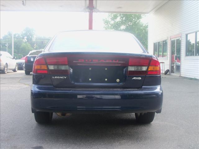 Subaru Legacy 2004 photo 4