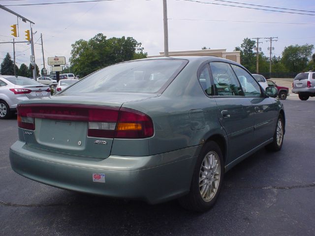 Subaru Legacy 2004 photo 0