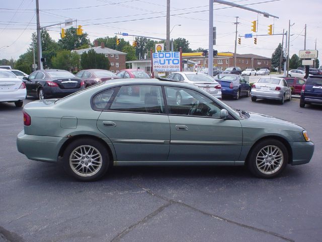 Subaru Legacy 2004 photo 4