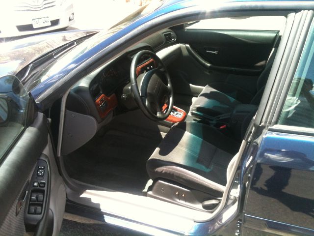 Subaru Legacy 2004 photo 14