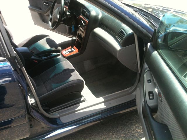 Subaru Legacy 2004 photo 5