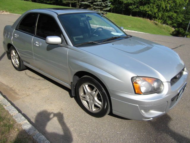 Subaru Legacy 2004 photo 2