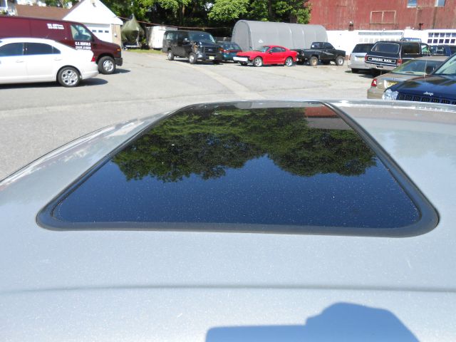 Subaru Legacy 2004 photo 4