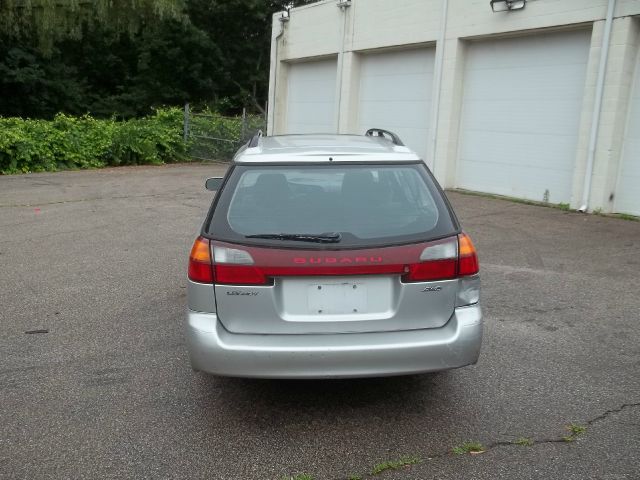 Subaru Legacy 2004 photo 1
