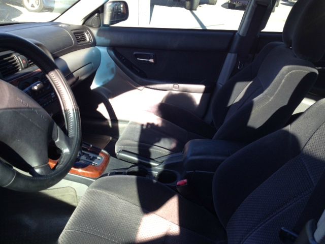 Subaru Legacy 2004 photo 4