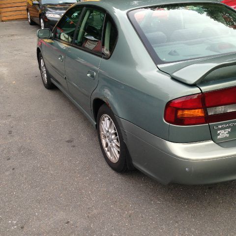 Subaru Legacy 2004 photo 2