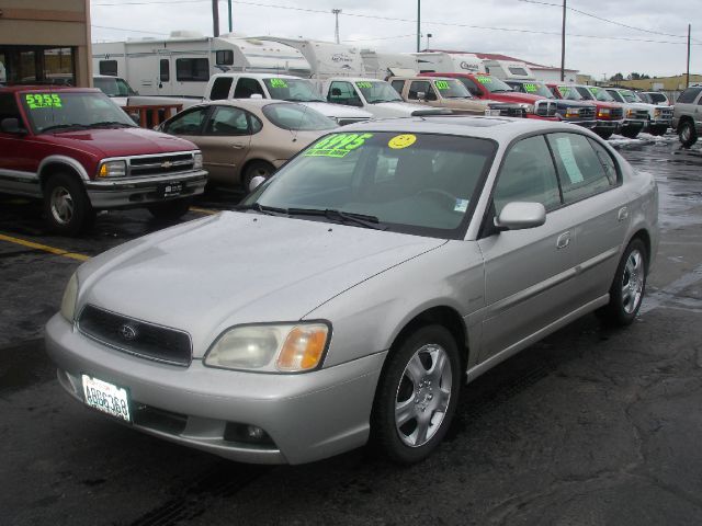 Subaru Legacy 2004 photo 3